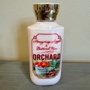 Bath Body Works ORCHARD‎ Honeycrisp Apple & Buttered Rum Lotion 8oz ~ New Rare